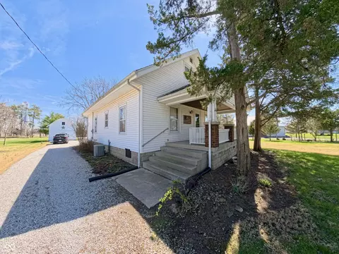 2942 S Miller St, Shelbyville, IN 46176