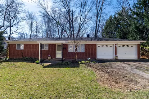 11625 E Welland St, Cumberland, IN 46229