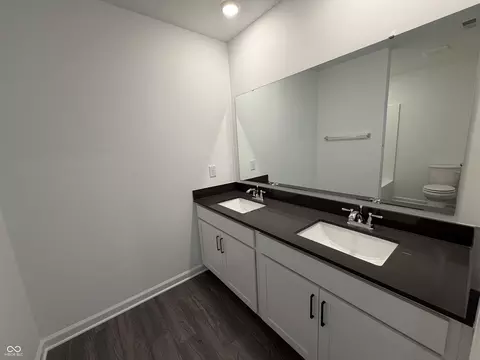Bath - 8141 Clary Ln, Pendleton, IN 46064 photo 1 of 2