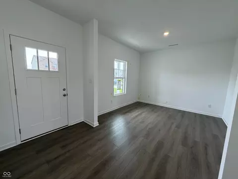 Living - 8141 Clary Ln, Pendleton, IN 46064 photo 1 of 2