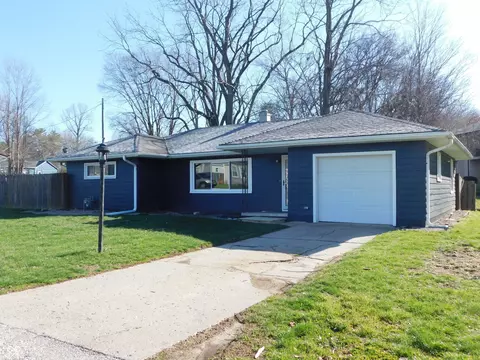 6 E Park Ln, Crawfordsville, IN 47933