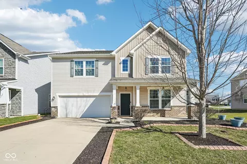 5788 Pebblebrooke Rd, Whitestown, IN 46075