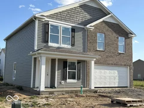 3629 Berkdale Dr, Columbus, IN 47203