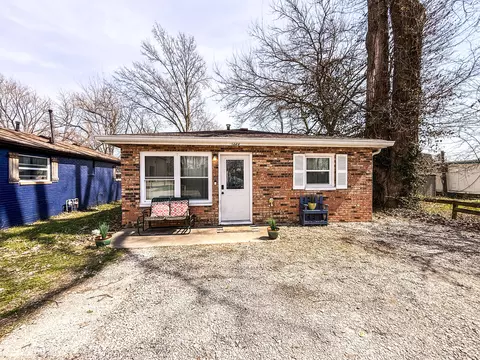 1222 Lincoln St, Shelbyville, IN 46176