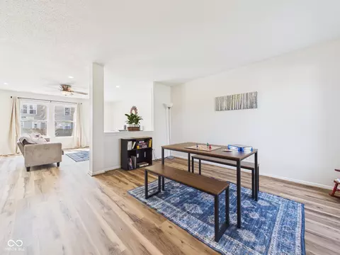 Dining - 9511 W Quarter Moon Dr, Pendleton, IN 46064 photo 1 of 3
