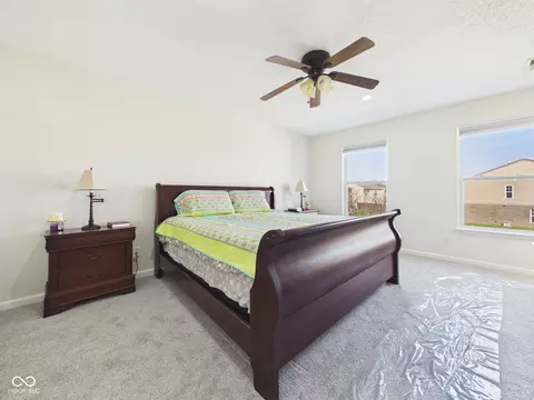 Bedroom - 9511 W Quarter Moon Dr, Pendleton, IN 46064 photo 8 of 10
