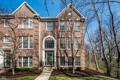 8635 Meridian Square Dr, Indianapolis, IN 46240