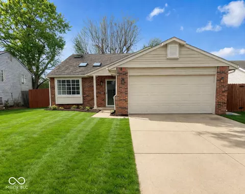 1311 Chesterfield Pl, Anderson, IN 46012
