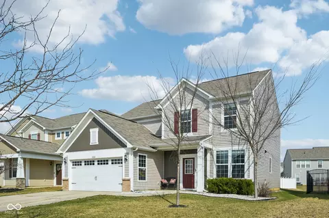 6660 Harvest Moon Ln, Whitestown, IN 46075