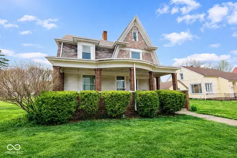 224 W Main St, Ladoga, IN 47954
