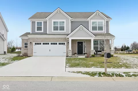 4696 Homestead Dr, Whitestown, IN 46075