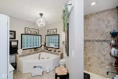 Bath - 9135 E 256th St, Arcadia, IN 46030 photo 1 of 4