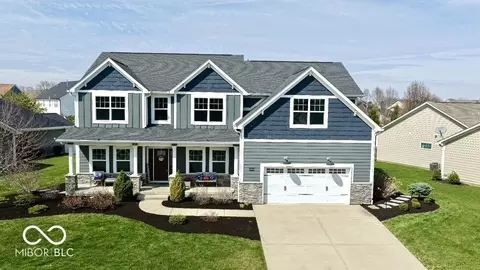 15654 Gateshead Dr, Westfield, IN 46074