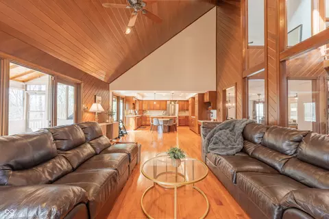 2310 E Plateau Pl, Bloomington, IN 47401 photo 11