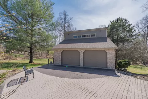 2310 E Plateau Pl, Bloomington, IN 47401 photo 32