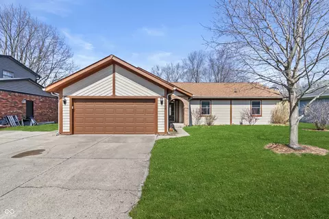 5628 Hill Rise Dr, Indianapolis, IN 46237