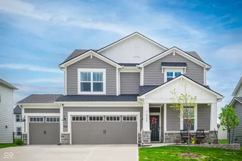 7325 Firestone Rd, Whitestown, IN 46075