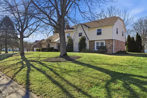 415 Oxford Dr, Noblesville, IN 46062