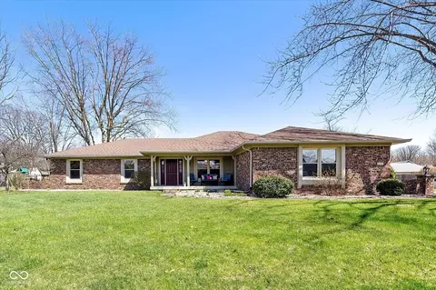 8311 Chateaugay Dr, Indianapolis, IN 46217