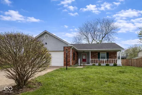 8825 Darkwood Dr, Indianapolis, IN 46234