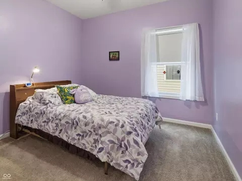Bedroom - 2064 Maplewood Ln, Pendleton, IN 46064 photo 2 of 3