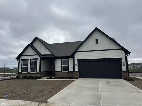 9343 Harston St, Mccordsville, IN 46055