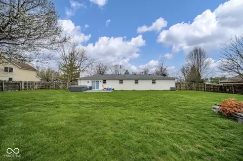 Exterior - 108 Ladino Ln, Pendleton, IN 46064 photo 6 of 7