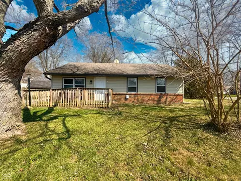 1902 Edgemont Way, Anderson, IN 46011