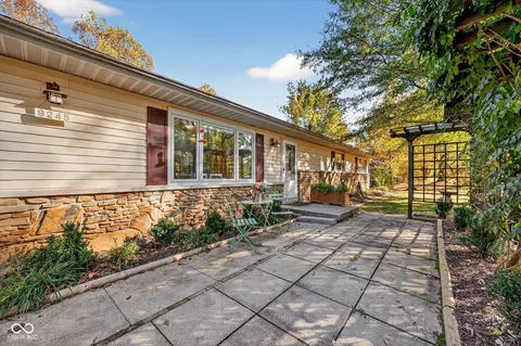 9245 E Woodview Dr, Bloomington, IN 47401 photo 4