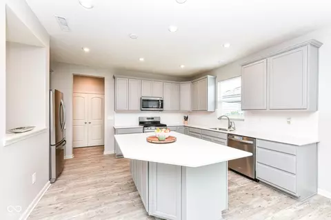 Kitchen - 4104 Lotus St, Plainfield, IN 46168 photo 1 of 3