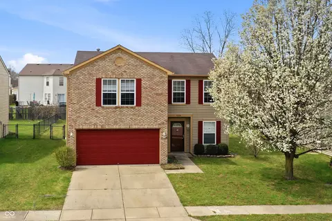 5804 Grassy Bank Dr, Indianapolis, IN 46237