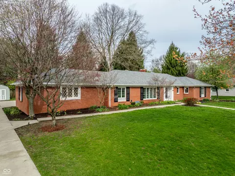 6330 Glen Coe Dr, Indianapolis, IN 46260