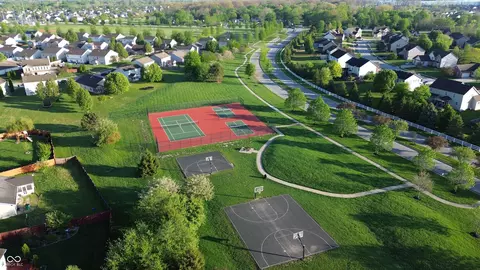 View/Area - 2428 Foxtail Dr, Plainfield, IN 46168 photo 8 of 11