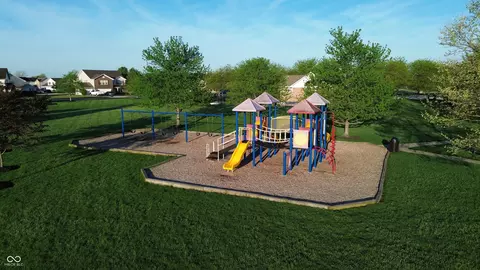 View/Area - 2428 Foxtail Dr, Plainfield, IN 46168 photo 10 of 11