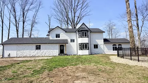 3868 E Worthsville Rd, Whiteland, IN 46184
