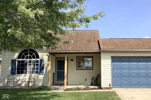 61 Meadow Creek Blvd, Whiteland, IN 46184