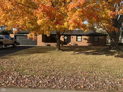 6876 Connie Dr, Avon, IN 46123