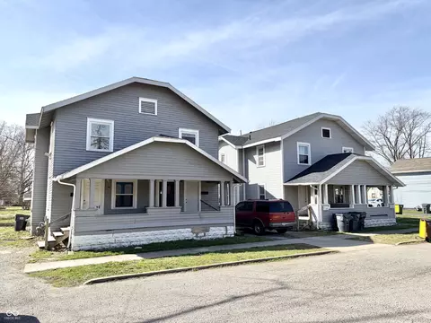1121 E 30th St, Anderson, IN 46016