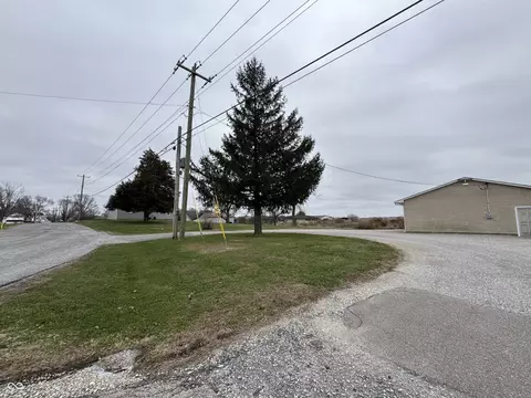 5819 Schleter Rd, Seymour, IN 47274