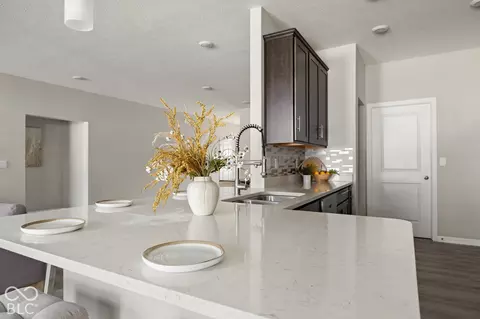 Kitchen - 354 Limerick Ln, Pendleton, IN 46064 photo 7 of 8