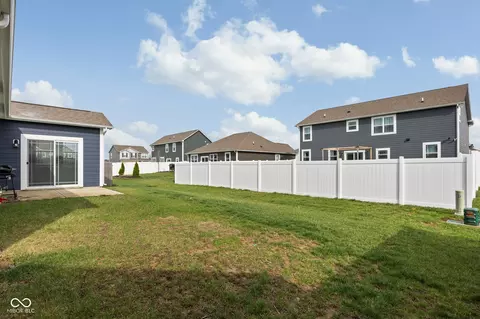 Exterior - 354 Limerick Ln, Pendleton, IN 46064 photo 5 of 7