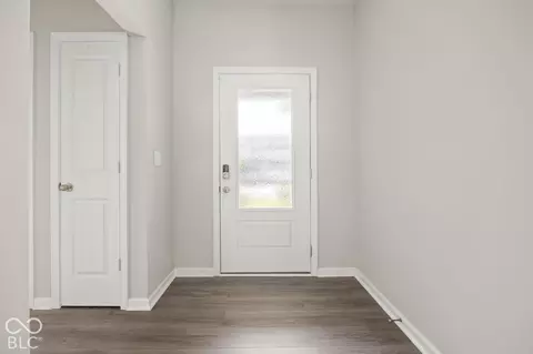 Entry Way - 354 Limerick Ln, Pendleton, IN 46064 photo 1 of 4