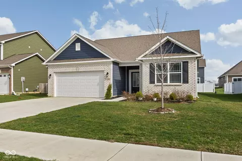 Exterior - 354 Limerick Ln, Pendleton, IN 46064 photo 2 of 7