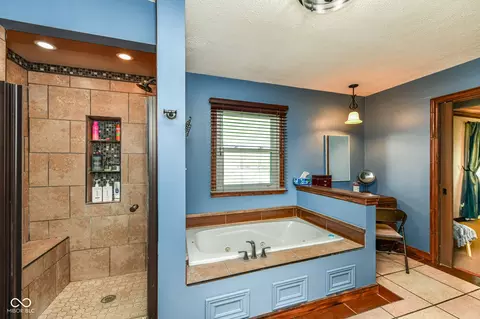 Bath - 150 Springs Ct, Carmel, IN 46033 photo 1 of 2
