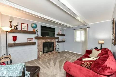 Living - 150 Springs Ct, Carmel, IN 46033 photo 5 of 7