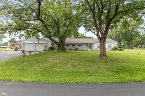 831 North Dr, Seymour, IN 47274