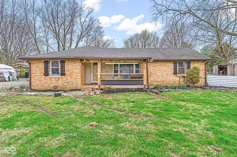 7647 E North Dr, Camby, IN 46113