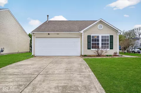 1166 Kenwood Dr, Greenwood, IN 46143