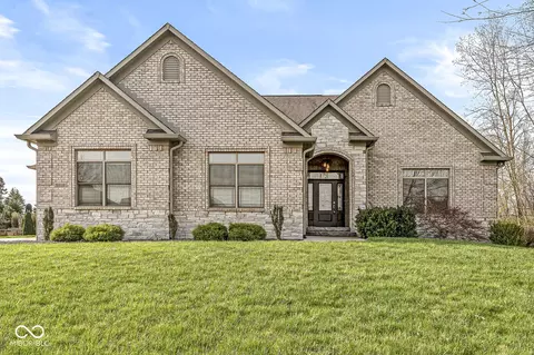 5415 Discovery Dr, Plainfield, IN 46168