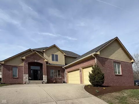 736 Willow Pointe Dr N, Plainfield, IN 46168